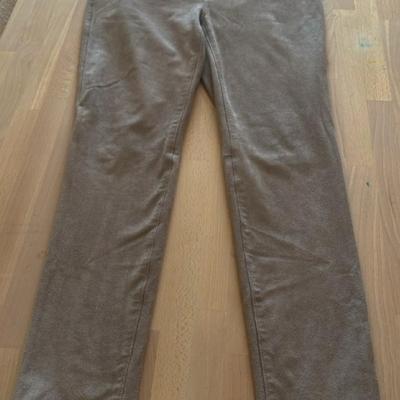 Stylish Women's Jeans, Leggings and Pants Collection