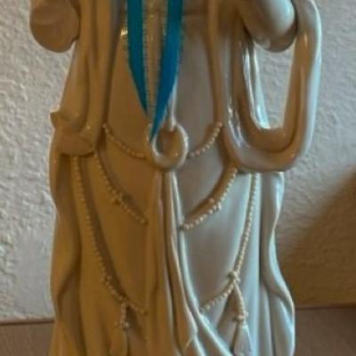 Decorative Quan Yin Statue – Unique Display Piece