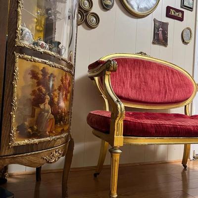 Antique French Louis XVI style Gold Wooden Red Velvet Settee/Sofa