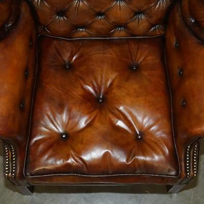 PAIR OF BROWN LEATHER THOMAS CHIPPENDALE CHESTERFIELD TUFTED WINGBACK ARMCHAIRS