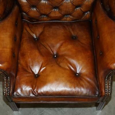 PAIR OF BROWN LEATHER THOMAS CHIPPENDALE CHESTERFIELD TUFTED WINGBACK ARMCHAIRS