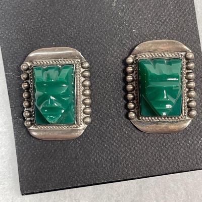 Vintage Mexican green onyx screw back earrings