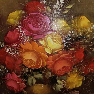 Floral oil painting. By Suzanne