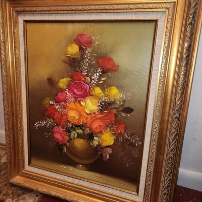 Floral oil painting. By Suzanne