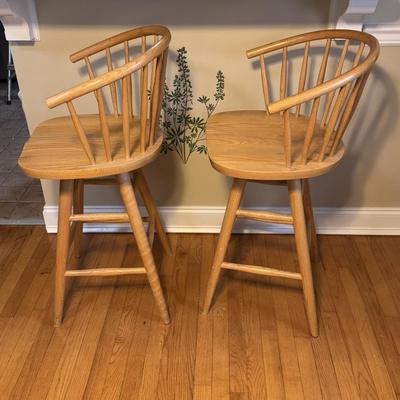 Set of Two Wooden Swivel Barstools (DR-DZ)