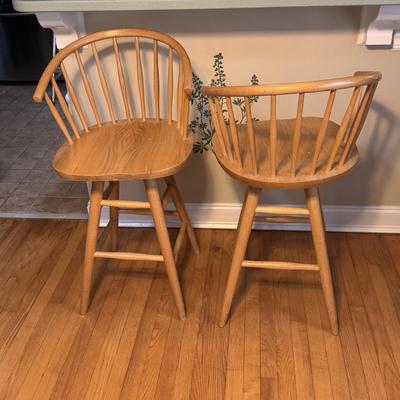 Set of Two Wooden Swivel Barstools (DR-DZ)