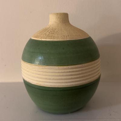 Three Decorative Vases (LR-DZ)