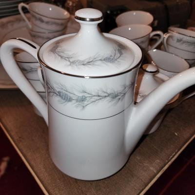 Style House fine China. Service for 12.