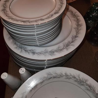 Style House fine China. Service for 12.