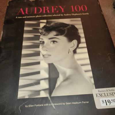 Coffee table book. Audrey 100