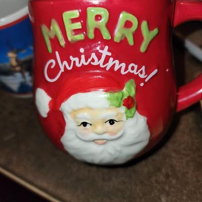 Lot of 12 Christmas mugs