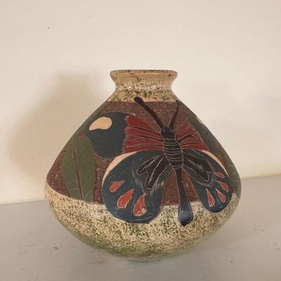 Ceramic and Cast Iron Bug-Themed Items (LR-DZ)