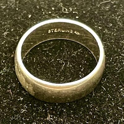 Sterling Silver Ring Band. 925 Size 4