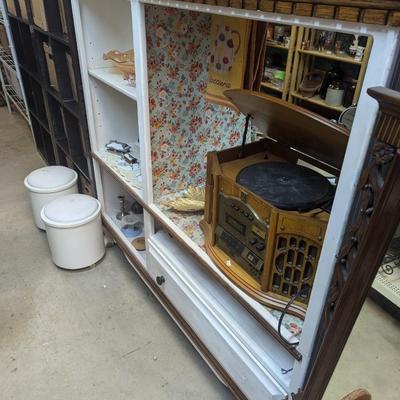 White Display Cabinet Approx 58" x 21: x 55"