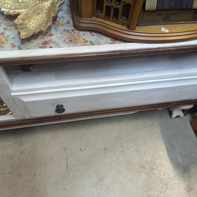 White Display Cabinet Approx 58" x 21: x 55"