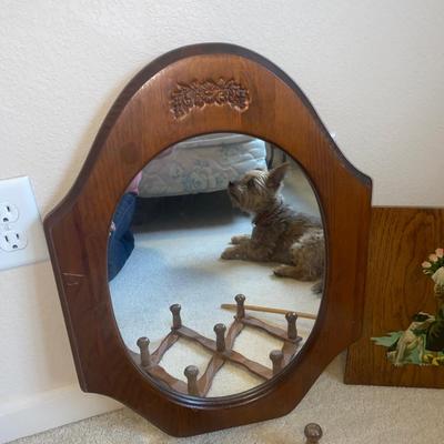 A HOME DECOR LOT FULL OF WONDERFUL WOODEN ITEMS