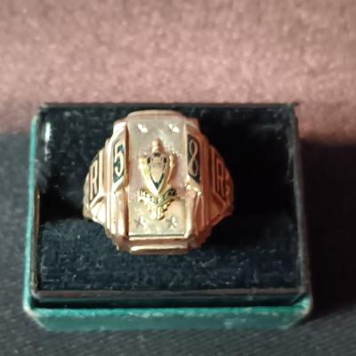 1958 MEN'S 10K CLASS RING