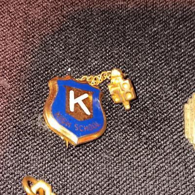 1958 SCHOOL ACHIEVEMENT PINS