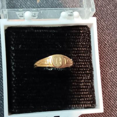 10K MONOGRAMMED (R) BABY RING