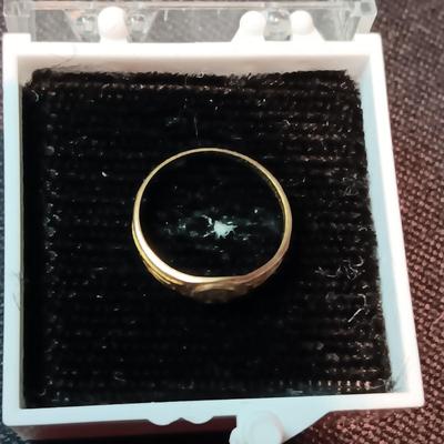10K MONOGRAMMED (R) BABY RING