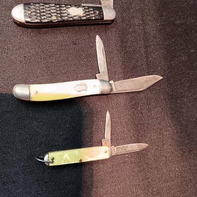 3 POCKET KNIVES, 1 IS IMPERIAL