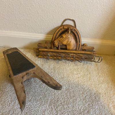 SYROCCO BURNWOOLD HORSE TIE RACK/BELT HANGER AND BOOT JACK