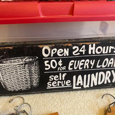 LAUNDRY PICTURE, A VARIETY OF HANGERS, TOTE AND COMMAND STICKIES