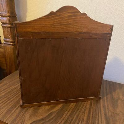 WOODEN TRINKET/JEWELRY BOX