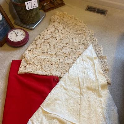 LINEN TABLECLOTHS
