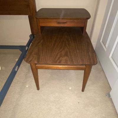 FULL SIZE BED AND LANE SIDE TABLE