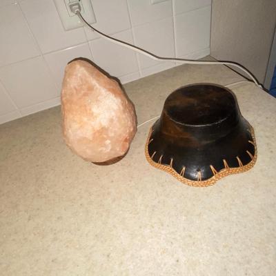 HIMALAYAN ROCK SALT LAMP AND UNIQUE CLAY BOWL