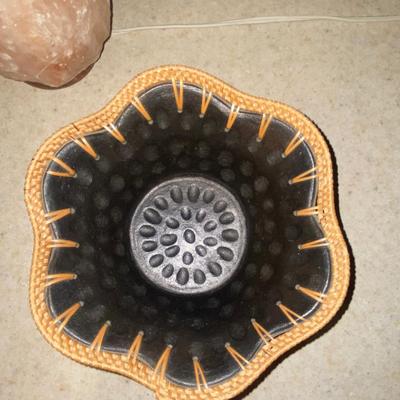 HIMALAYAN ROCK SALT LAMP AND UNIQUE CLAY BOWL