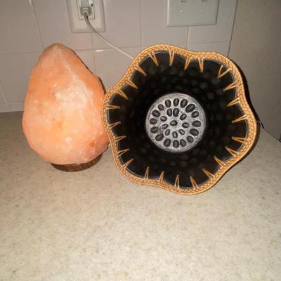 HIMALAYAN ROCK SALT LAMP AND UNIQUE CLAY BOWL