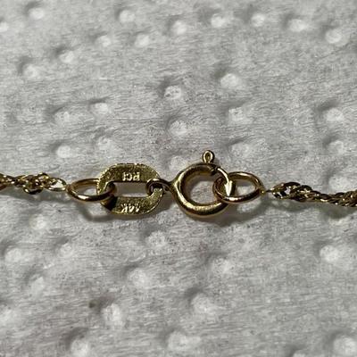 VINTAGE 14K YELLOW GOLD PREOWNED TWIST 18" DAINTY CHAIN 9/10 OF A PENNYWEIGHT/DWT IN GOOD CONDITION.