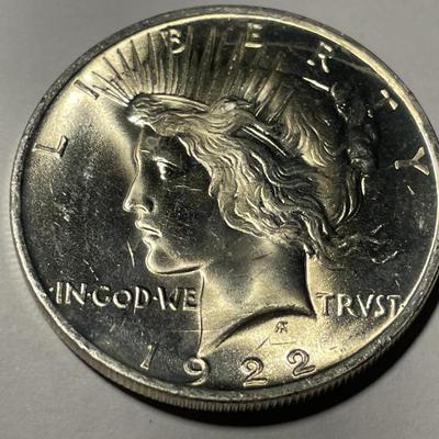 1922-P MS64 (UNCERTIFIED) QUALITY PEACE SILVER DOLLAR AS PICTURED. FREE DOMESTIC SHIPPING.