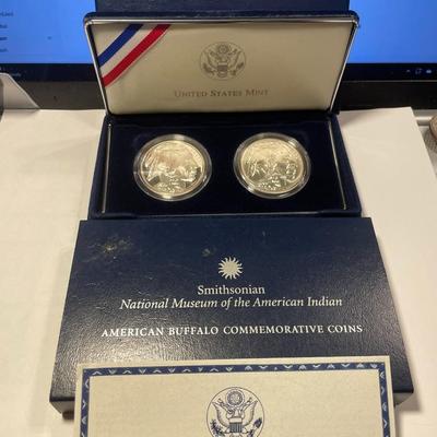 2001 US Mint Smithsonian American Buffalo Proof/BU Silver Dollars 2 Coin Set w/COA as Pictured. FREE DOMESTIC SHIPPING.