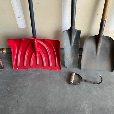 YARD AND FARM TOOLS