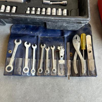SOCKET SET, WEN 3/8" DRILL AND OTHER HAND TOOLS