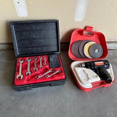 SOCKET SET, WEN 3/8" DRILL AND OTHER HAND TOOLS