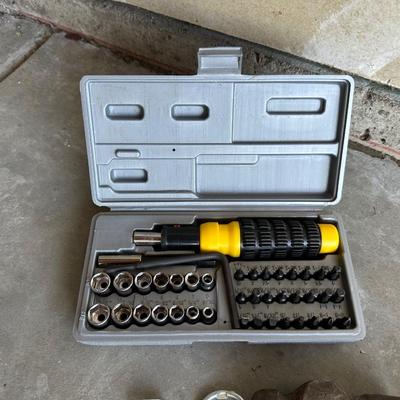 NICE VARIETY OF HAND TOOLS