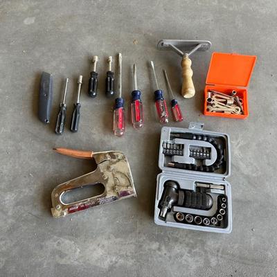 HAND TOOLS