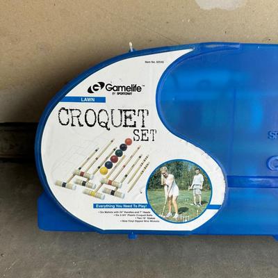 LIKE NEW CROQUET SET AND A YARD RING TOSS GAME