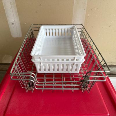 STORAGE AND ORGANIZING ITEMS