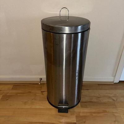 STAINLESS STEEL STEP KITCHEN WASTE CAN