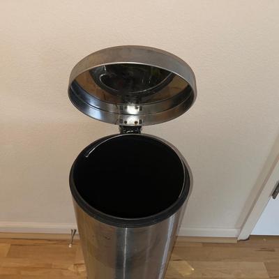 STAINLESS STEEL STEP KITCHEN WASTE CAN
