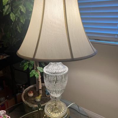 Crystal table lamp