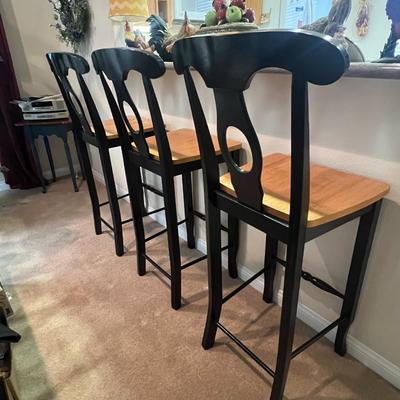 3 barstools