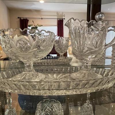 11 pieces crystal/glassware
