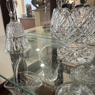 11 pieces crystal/glassware