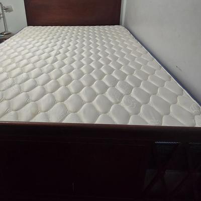 Queen Drexel Bed Frame and mattress set